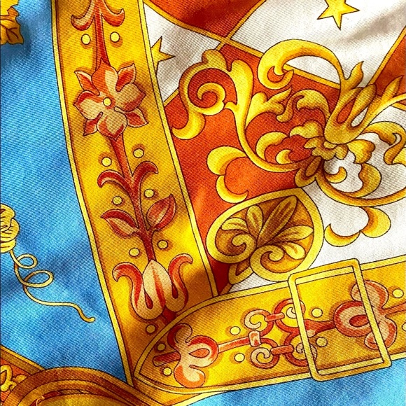 Vintage Longchamp “Cinderella’s Coach” Authentic Silk Scarf - Picture 5 of 9